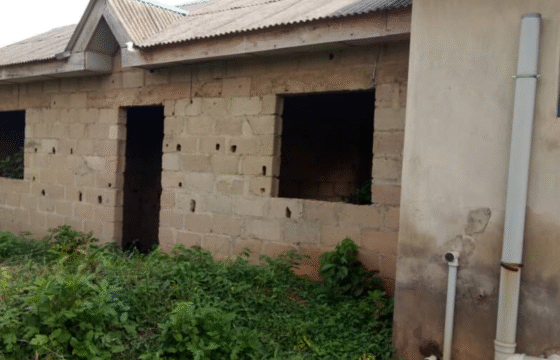 Self Contain on a Half Plot